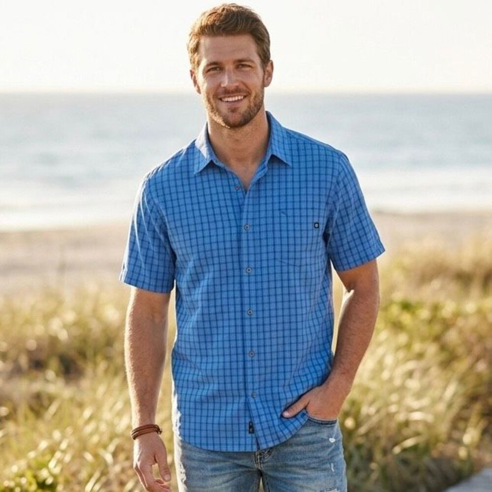 Marmot‎ Blue Plaid Short Sleeve Button Down Shirt Men’s Large Outdoor Hiking